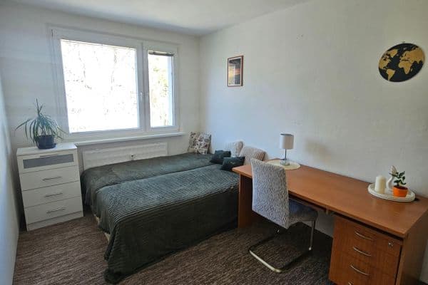 Prenájom bytu 3-izbový 80 m², Staré záhrady, Bratislava Prenájom bytu 3-izbový 80 m², Staré záhrady, Bratislava