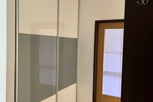Prenájom bytu 4-izbový 76 m², Hlavní, Praha Prenájom bytu 4-izbový 76 m², Hlavní, Praha