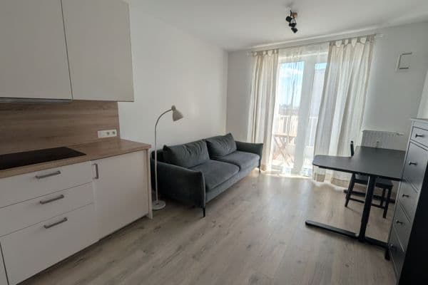 Prenájom bytu 2-izbový 33 m², Račianska, Nové Mesto Prenájom bytu 2-izbový 33 m², Račianska, Nové Mesto