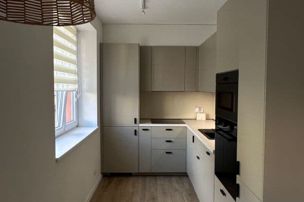 Prenájom bytu 2-izbový 58 m², Riegrova, Černošice Prenájom bytu 2-izbový 58 m², Riegrova, Černošice