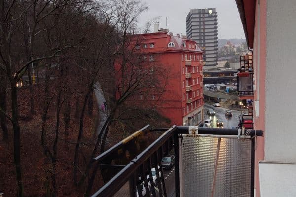 Prenájom bytu 2-izbový 59 m², I. P. Pavlova, Karlovy Vary Prenájom bytu 2-izbový 59 m², I. P. Pavlova, Karlovy Vary