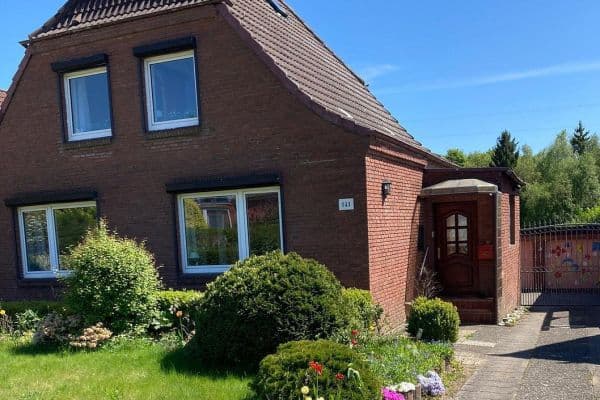 Predaj domu 110 m², pozemek 2.023 m², Kiel, Šlezvicko-Holštajnsko Predaj domu 110 m², pozemek 2.023 m², Kiel, Šlezvicko-Holštajnsko