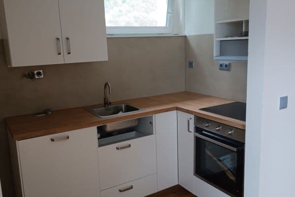 Prenájom bytu 3-izbový 63 m², Pražská, Úvaly Prenájom bytu 3-izbový 63 m², Pražská, Úvaly