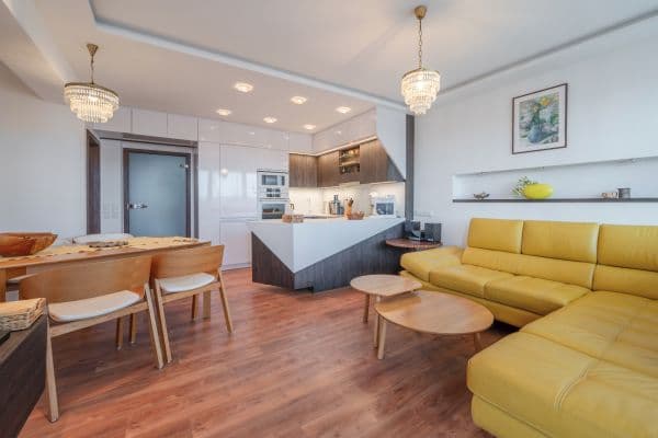 Prenájom bytu 3-izbový 72 m², Švédská, Praha Prenájom bytu 3-izbový 72 m², Švédská, Praha