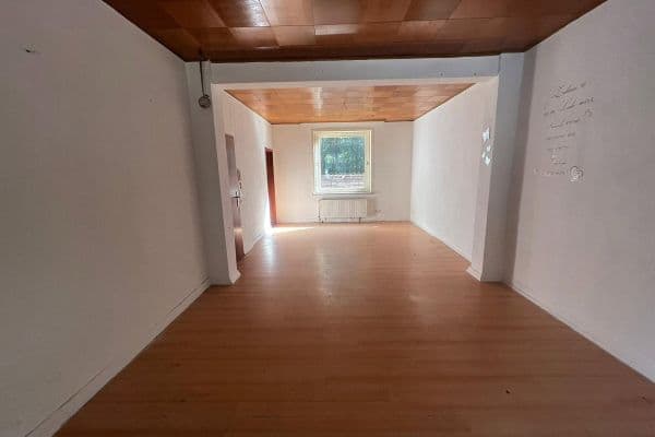 Prenájom bytu 2-izbový 85 m², Okertal 10, Goslar, Dolné Sasko Prenájom bytu 2-izbový 85 m², Okertal 10, Goslar, Dolné Sasko