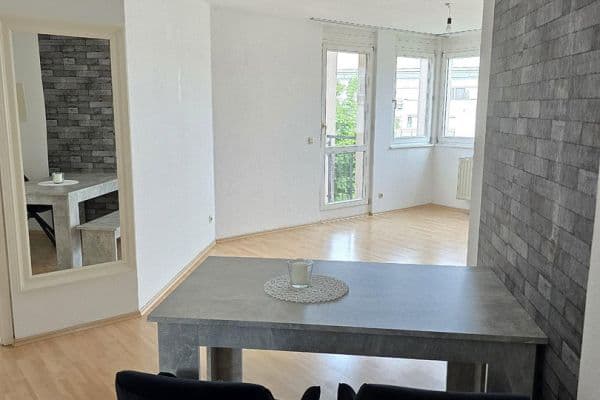 Prenájom bytu 3-izbový 68 m², Michelangelostr. 12/1, Künzelsau Prenájom bytu 3-izbový 68 m², Michelangelostr. 12/1, Künzelsau