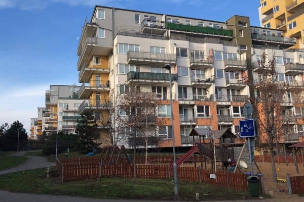 Prenájom bytu 2-izbový 50 m², Pod Harfou, Praha Prenájom bytu 2-izbový 50 m², Pod Harfou, Praha