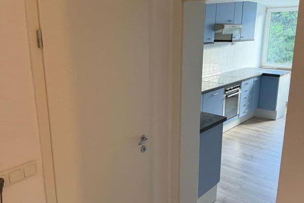 Prenájom bytu 3-izbový 70 m², Am Stadtgarten, Königswinter Prenájom bytu 3-izbový 70 m², Am Stadtgarten, Königswinter