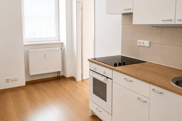 Prenájom bytu 1-izbový 33 m², Tylova, České Budějovice Prenájom bytu 1-izbový 33 m², Tylova, České Budějovice