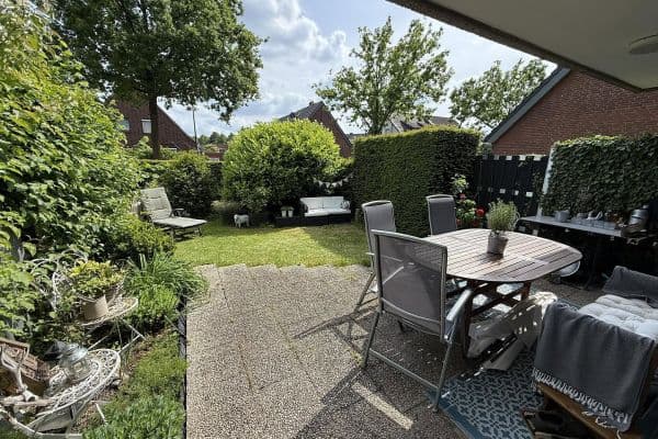 Prenájom bytu 3-izbový 85 m², Nierster Str. 14a, Meerbusch Prenájom bytu 3-izbový 85 m², Nierster Str. 14a, Meerbusch