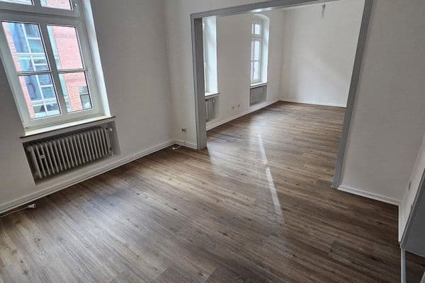 Prenájom bytu 2-izbový 62 m², Tacitusstraße 12, Köln, Severné Porýnie - Westfálsko Prenájom bytu 2-izbový 62 m², Tacitusstraße 12, Köln, Severné Porýnie - Westfálsko