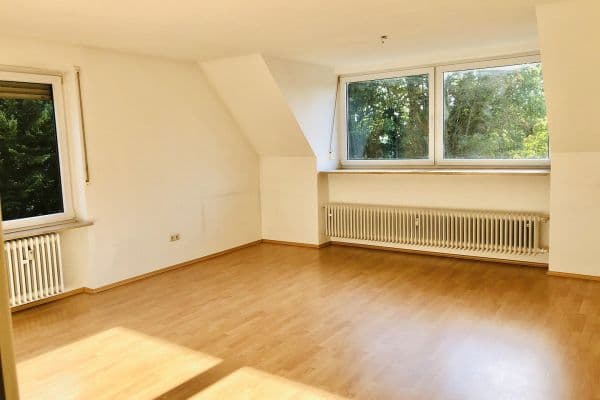 Prenájom bytu 3-izbový 83 m², München, Bavorsko Prenájom bytu 3-izbový 83 m², München, Bavorsko