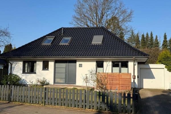 Predaj domu 160 m², pozemek 620 m², Henstedt-Ulzburg, Šlezvicko-Holštajnsko Predaj domu 160 m², pozemek 620 m², Henstedt-Ulzburg, Šlezvicko-Holštajnsko