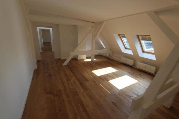 Predaj bytu 5-izbový 156 m², Neue Bahnhofstr. 2, Berlin, Berlín Predaj bytu 5-izbový 156 m², Neue Bahnhofstr. 2, Berlin, Berlín