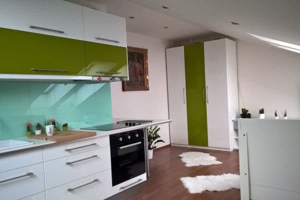 Predaj bytu 1-izbový 49 m², Mladých Běchovic, Praha Predaj bytu 1-izbový 49 m², Mladých Běchovic, Praha