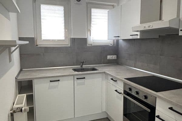 Prenájom bytu 3-izbový 60 m², Leibnizstraße 40, Mönchengladbach Prenájom bytu 3-izbový 60 m², Leibnizstraße 40, Mönchengladbach
