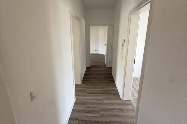 Prenájom bytu 3-izbový 75 m², Mittelstraße 33, Bad Nauheim, Hesensko Prenájom bytu 3-izbový 75 m², Mittelstraße 33, Bad Nauheim, Hesensko