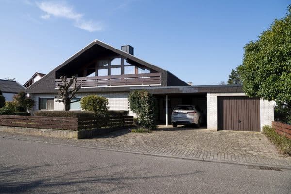 Predaj domu 246 m², pozemek 1.007 m², Römerberg Predaj domu 246 m², pozemek 1.007 m², Römerberg