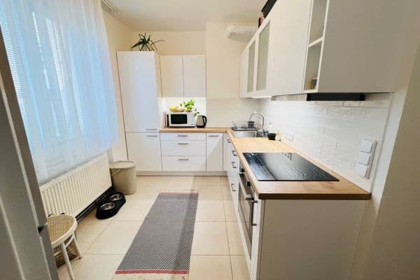 Prenájom bytu 2-izbový 51 m², Na Královkách, Kuřim Prenájom bytu 2-izbový 51 m², Na Královkách, Kuřim