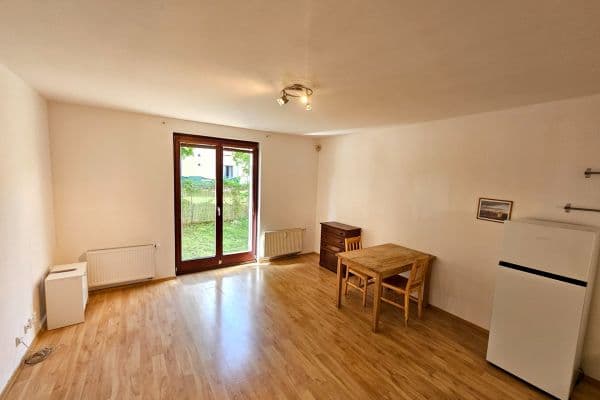 Prenájom bytu 1-izbový 30 m², Za Mlýnem, Hostivice Prenájom bytu 1-izbový 30 m², Za Mlýnem, Hostivice