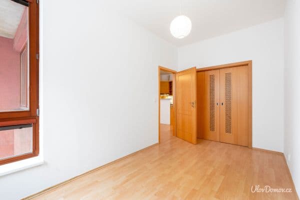 Prenájom bytu 2-izbový 52 m², Lukášova, Praha Prenájom bytu 2-izbový 52 m², Lukášova, Praha