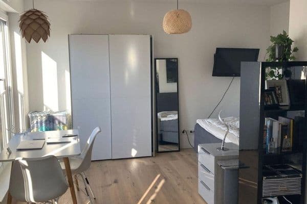 Prenájom bytu 1-izbový 34 m², Düsseldorf Prenájom bytu 1-izbový 34 m², Düsseldorf