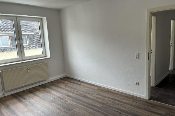 Prenájom bytu 2-izbový 47 m², Emilstr.7, Wuppertal Prenájom bytu 2-izbový 47 m², Emilstr.7, Wuppertal