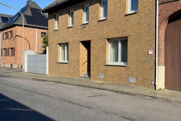 Predaj domu 145 m², pozemek 1.020 m², Erkelenz Predaj domu 145 m², pozemek 1.020 m², Erkelenz