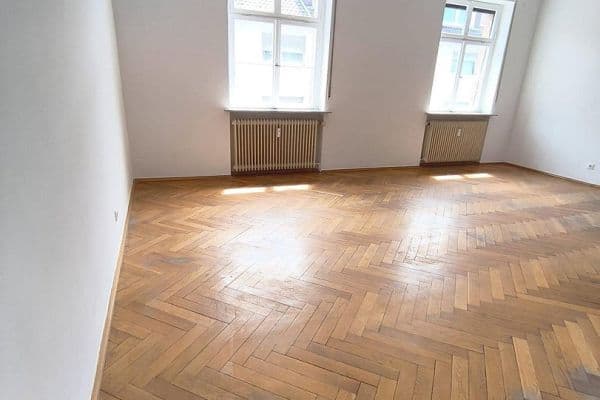 Prenájom bytu 38 m², Herrlachstrasse, Mannheim Prenájom bytu 38 m², Herrlachstrasse, Mannheim