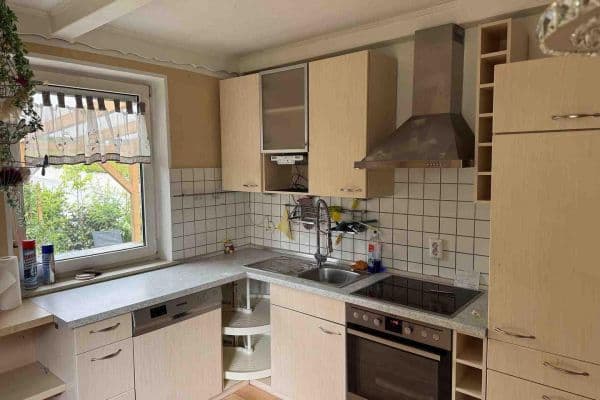Prenájom bytu 3-izbový 88 m², Waldstraße 33, Salzweg Prenájom bytu 3-izbový 88 m², Waldstraße 33, Salzweg