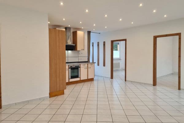 Prenájom bytu 3-izbový 78 m², D-70736 Fellbach Prenájom bytu 3-izbový 78 m², D-70736 Fellbach