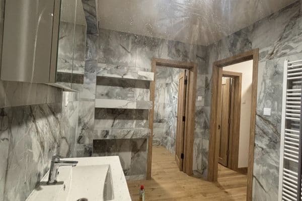 Prenájom bytu 5-izbový 150 m², Lipenská, Olomouc Prenájom bytu 5-izbový 150 m², Lipenská, Olomouc