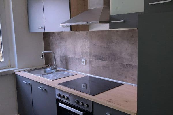 Prenájom bytu 4-izbový 84 m², Benneckenstein Prenájom bytu 4-izbový 84 m², Benneckenstein