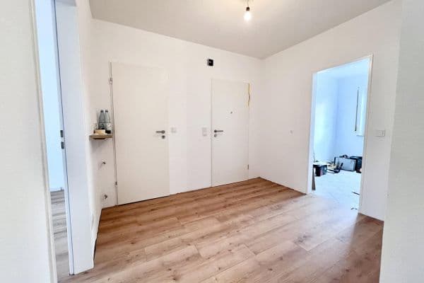 Prenájom bytu 3-izbový 78 m², Fürth Prenájom bytu 3-izbový 78 m², Fürth