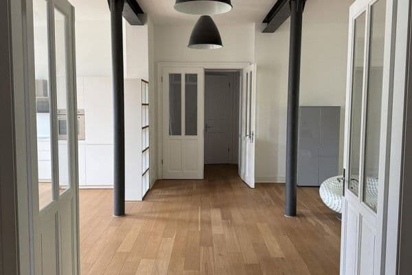Predaj bytu 4-izbový 163 m², Berlin, Berlín Predaj bytu 4-izbový 163 m², Berlin, Berlín