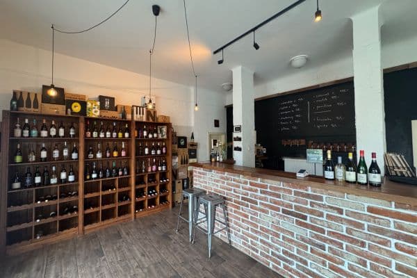 Prenájom nebytového priestoru 72 m², Semanského, Praha Prenájom nebytového priestoru 72 m², Semanského, Praha