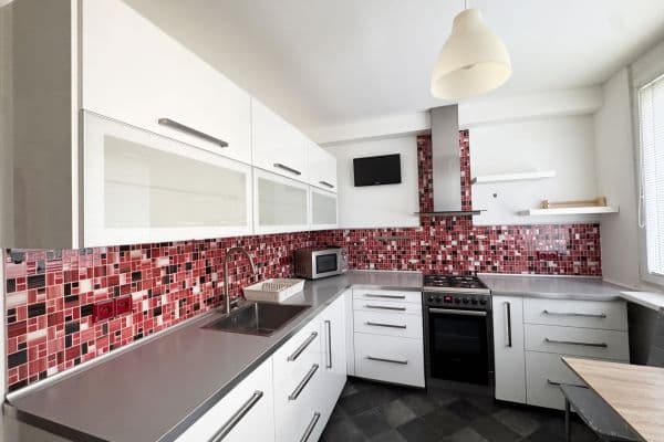 Prenájom bytu 3-izbový 64 m², U stadionu, Mladá Boleslav, Středočeský kraj Prenájom bytu 3-izbový 64 m², U stadionu, Mladá Boleslav, Středočeský kraj