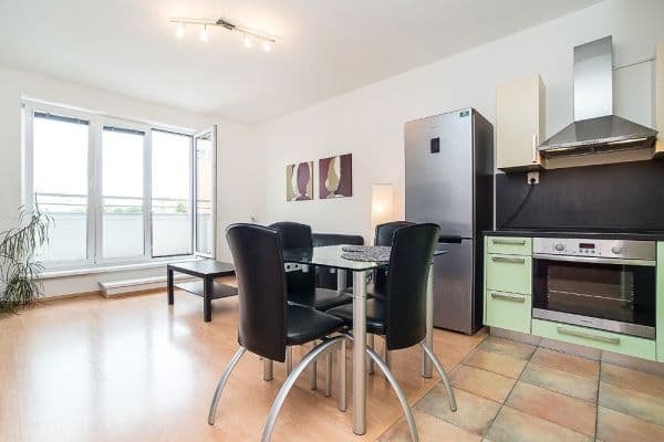 Prenájom bytu 2-izbový 52 m², Mattioliho, Praha Prenájom bytu 2-izbový 52 m², Mattioliho, Praha