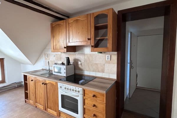Prenájom bytu 2-izbový 66 m², Masarykova, Kutná Hora Prenájom bytu 2-izbový 66 m², Masarykova, Kutná Hora