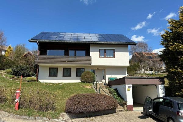 Predaj domu 165 m², pozemek 1.275 m², Furtwangen Predaj domu 165 m², pozemek 1.275 m², Furtwangen