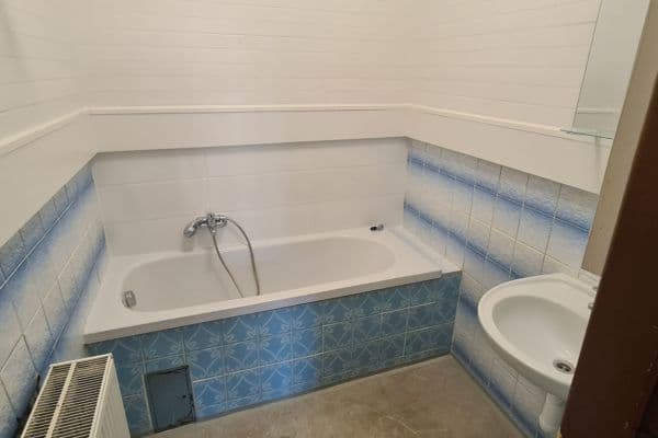 Prenájom bytu 2-izbový 65 m², Soukenné náměstí, Liberec Prenájom bytu 2-izbový 65 m², Soukenné náměstí, Liberec