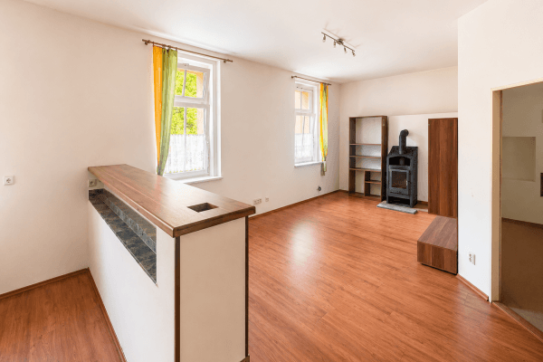 Prenájom bytu 1-izbový 57 m², Hamerská, Březová Prenájom bytu 1-izbový 57 m², Hamerská, Březová