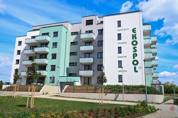Prenájom bytu 2-izbový 60 m², Strančická, Praha Prenájom bytu 2-izbový 60 m², Strančická, Praha