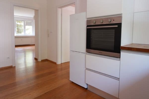 Prenájom bytu 2-izbový 57 m², náměstí Josefa Machka, Praha Prenájom bytu 2-izbový 57 m², náměstí Josefa Machka, Praha