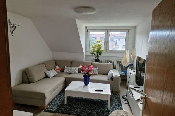 Prenájom bytu 2-izbový 49 m², Hirschstr. 36, Karlsruhe Prenájom bytu 2-izbový 49 m², Hirschstr. 36, Karlsruhe
