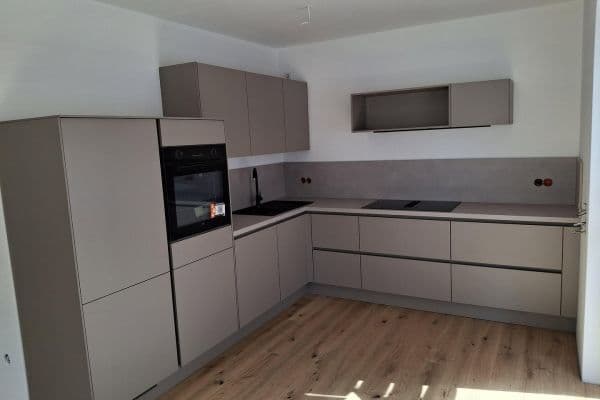 Prenájom bytu 3-izbový 81 m², Bergstr. 2 a, Halle Westf. Prenájom bytu 3-izbový 81 m², Bergstr. 2 a, Halle Westf.