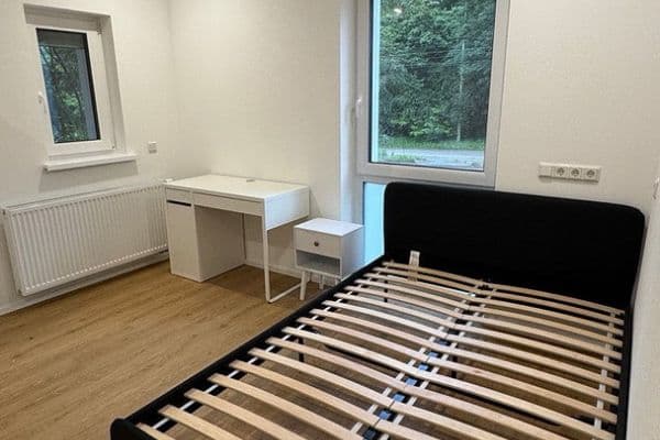 Prenájom bytu 3-izbový 60 m², Böblinger Straße 334, Stuttgart, Bádensko-Wurttembersko Prenájom bytu 3-izbový 60 m², Böblinger Straße 334, Stuttgart, Bádensko-Wurttembersko