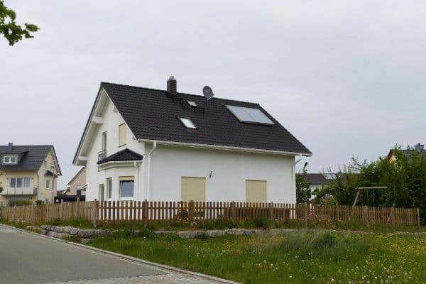 Predaj domu 114 m², pozemek 481 m², Mötzingen Predaj domu 114 m², pozemek 481 m², Mötzingen