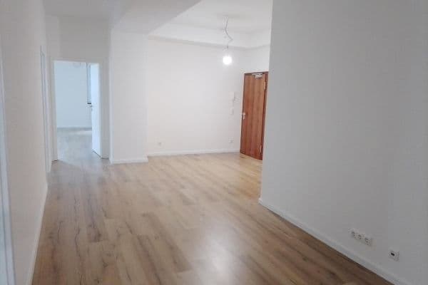 Prenájom bytu 4-izbový 185 m², Harleßstr. 1a, Düsseldorf, Severné Porýnie - Westfálsko Prenájom bytu 4-izbový 185 m², Harleßstr. 1a, Düsseldorf, Severné Porýnie - Westfálsko