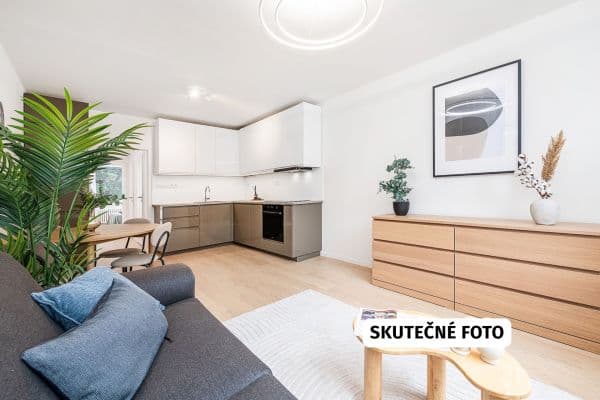 Predaj bytu 4-izbový 104 m², Školní, Praha Predaj bytu 4-izbový 104 m², Školní, Praha